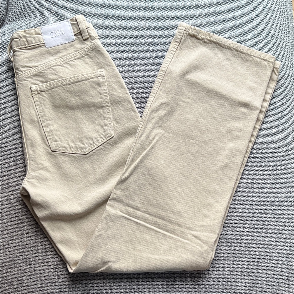 Zara Beige Straight-Leg Women’s Jeans